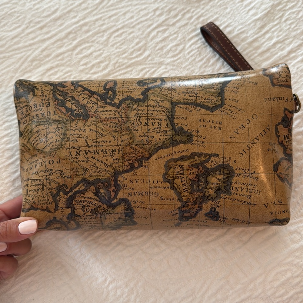 Patricia Nash Valerie Clutch - Picture 3 of 7